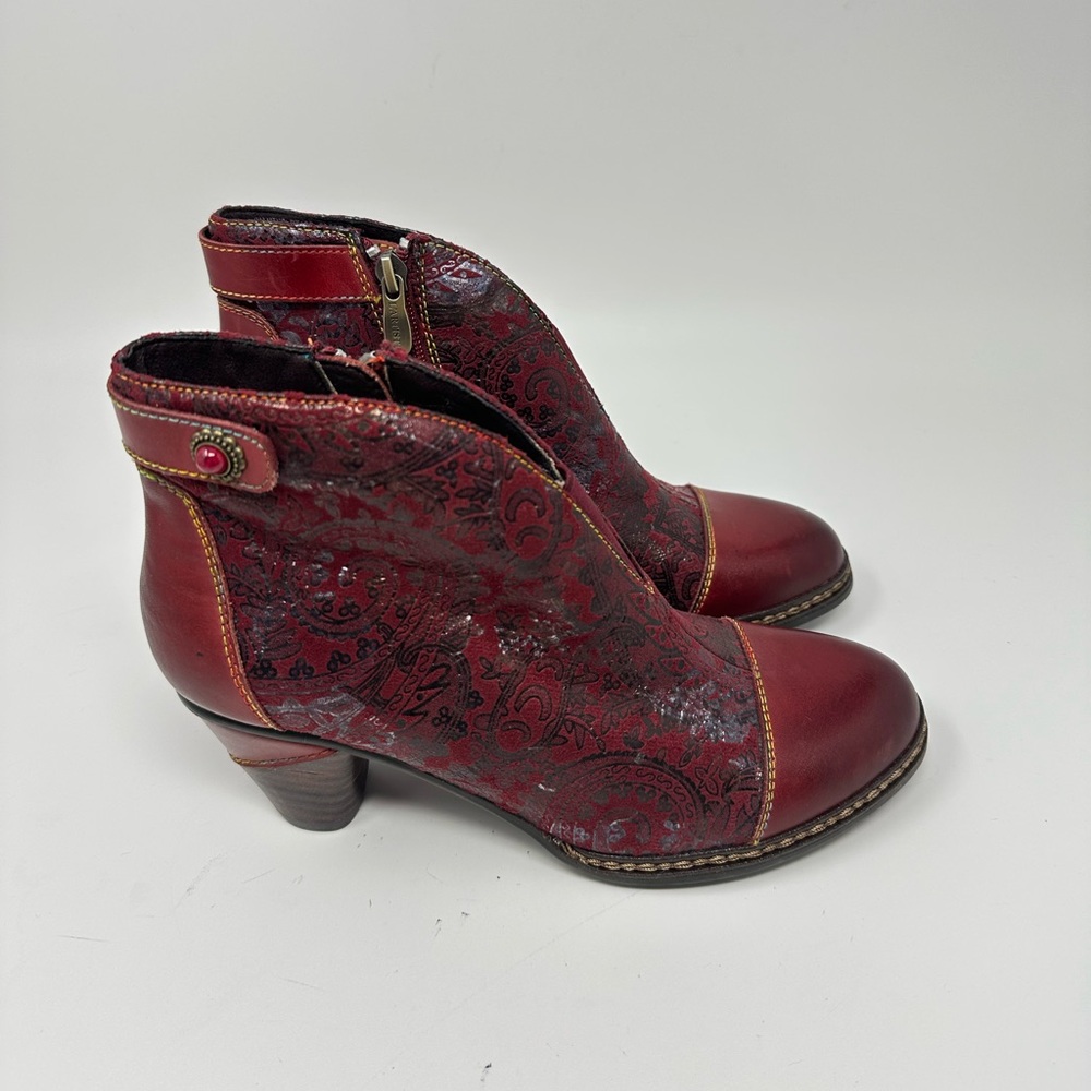 L'Artiste by Spring Step Women's So Cute Red Suede Ankle Boots New - Picture 2 of 14